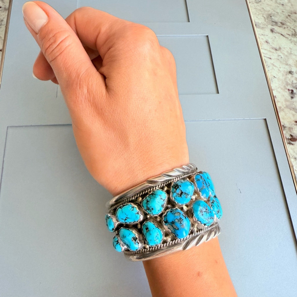 Native American Navajo Esther Spencer Kingman Turquoise Nugget Sterling Bracelet - Picture 4 of 12